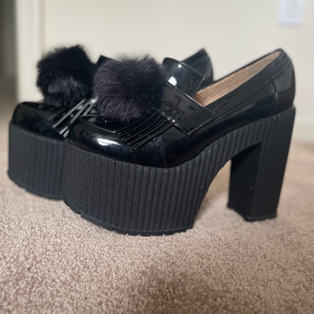 Black Pom Pom Platform Loafers Size 11